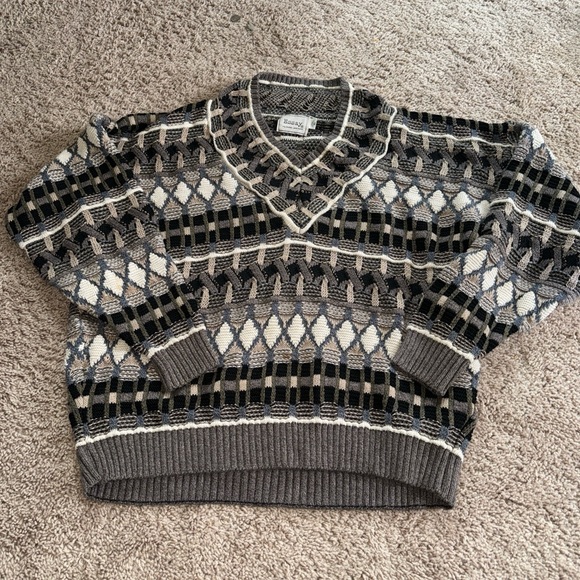 Vintage Linda Larson Essay knitted sweater
Size XL - Picture 1 of 4